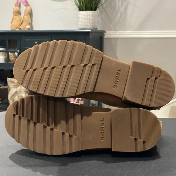 Sorel Camel Ankle Booties - Picture 6 of 13